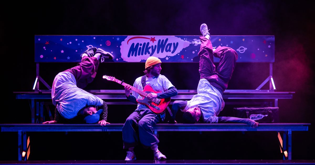 Milky Way (8+) — Maas theater en dans / STUDIO VAVOOM / Freek Nieuwdorp